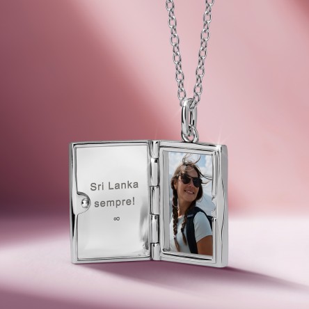 Collar Locket Secrets  Libro Plateado